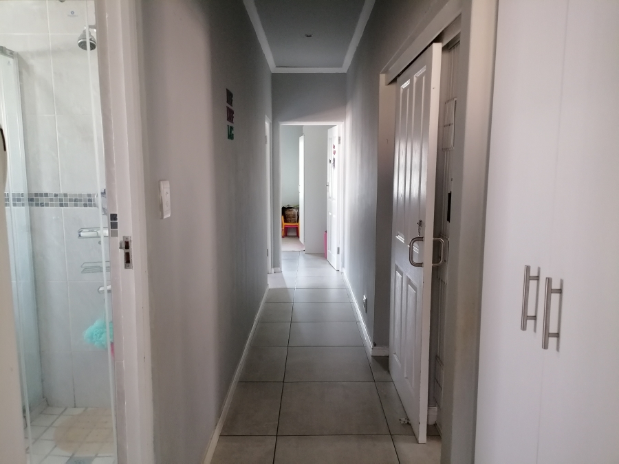 3 Bedroom Property for Sale in Fairview Golf Estate Western Cape